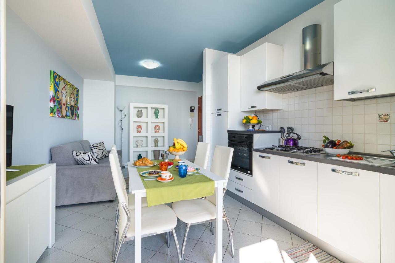 Appartamento Loft Balcone Sul Mare Letojanni Esterno foto